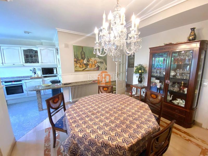 Foto 08e647cd-2be5-496c-8397-4dccae2ef513. Casa adossada amb calefacció aparcament piscina a Trobajo del camino