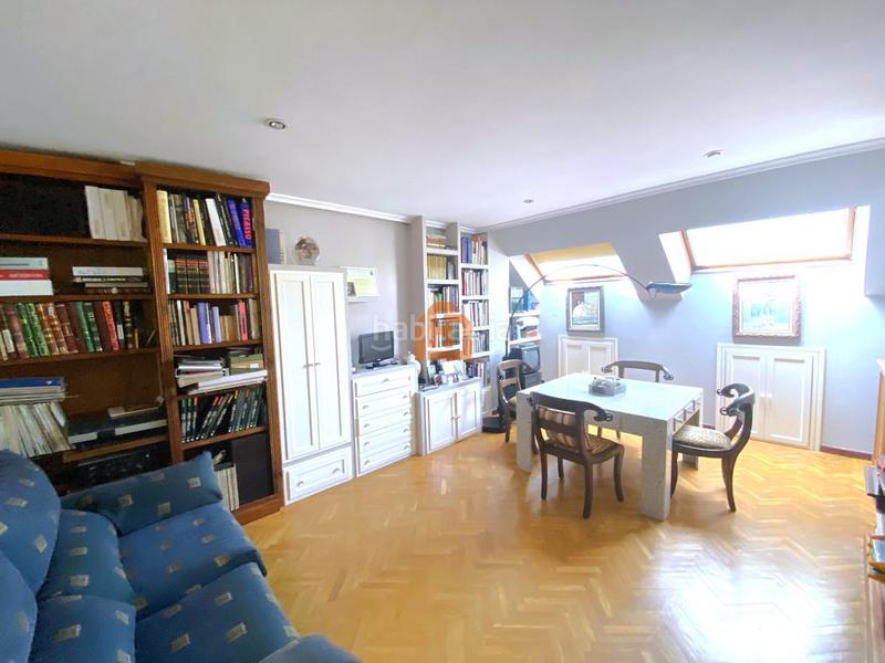 Foto 3f2f50b3-9d24-4cbd-b2d5-fafcbabe0033. Casa adossada amb calefacció aparcament piscina a Trobajo del camino