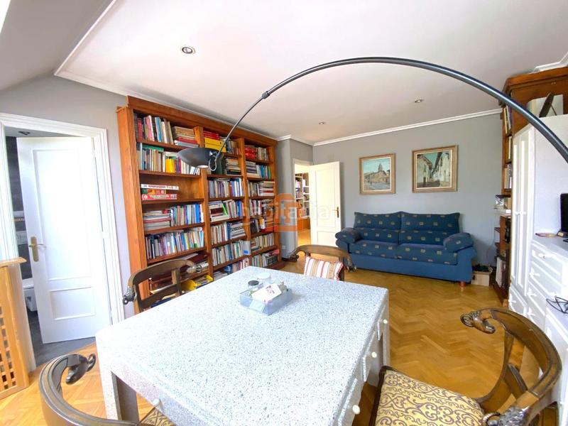 Foto c7f5e7c0-b85b-4e2f-b45f-f28bf5986585. Casa adossada amb calefacció aparcament piscina a Trobajo del camino