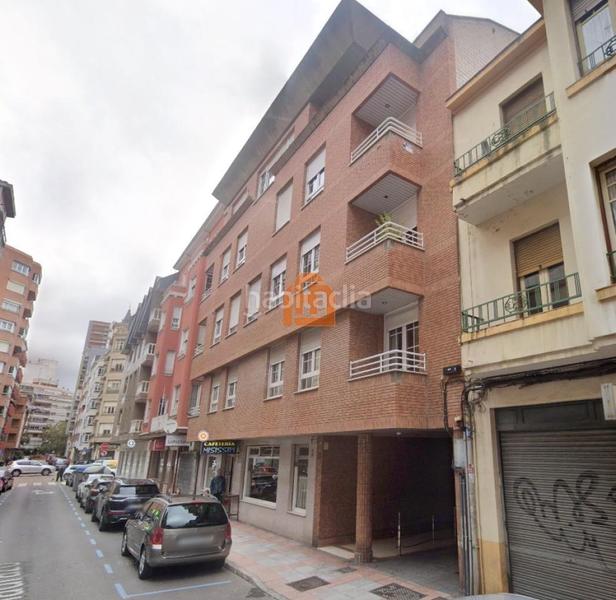 Foto 2407dffc-6c13-4b3a-9f54-e3d8529e7f73. Parking coche en Centro Ciudad León