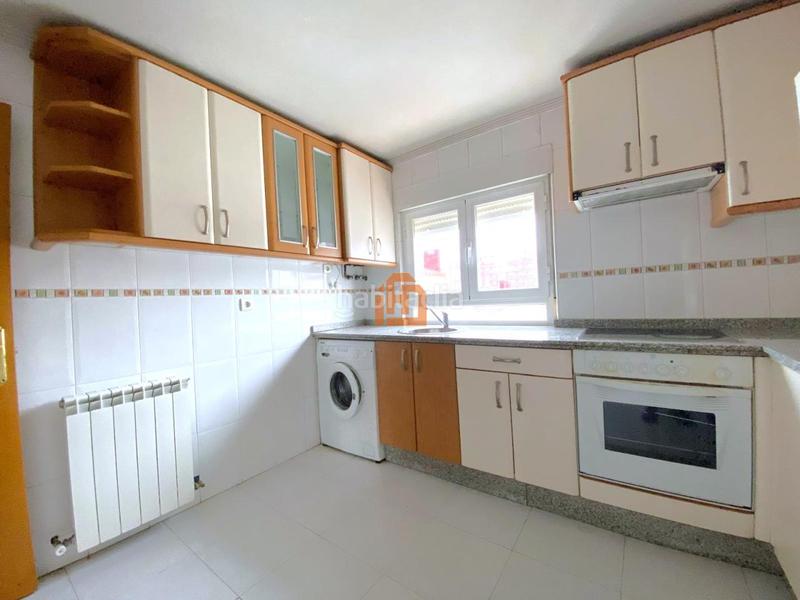 Foto 1a985d7f-e63b-4866-a28e-42355518578c. Flat with heating in San Claudio - La Chantría León