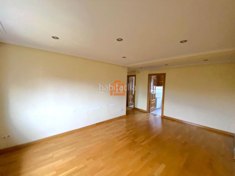 Foto 5399df9e-413e-4049-9caf-8543fd04fc50. Flat with heating in San Claudio - La Chantría León