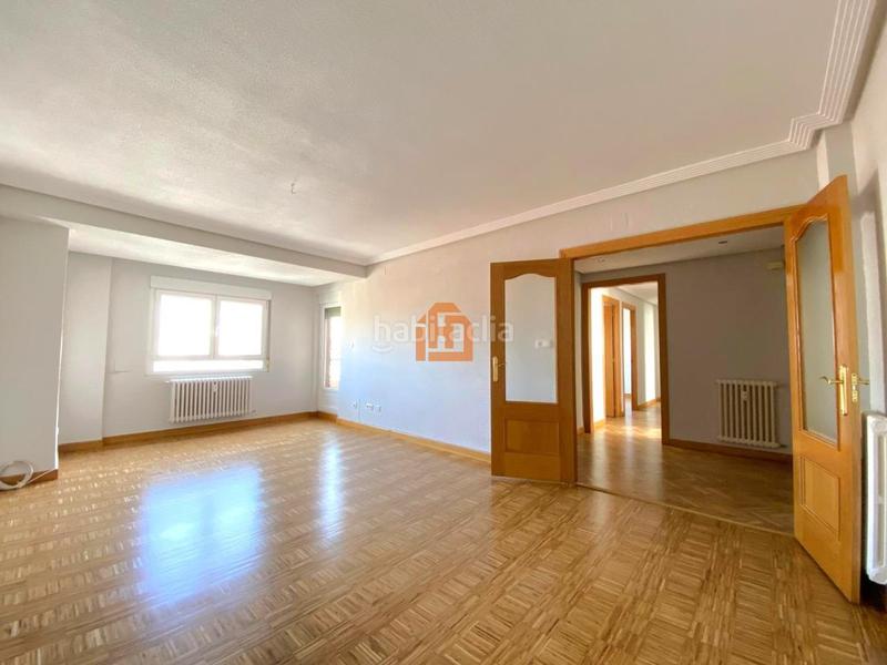 Foto f1fc2ec9-8412-4c74-b788-dfb0963fd6c4. Appartement avec chauffage dans Centro Ciudad León