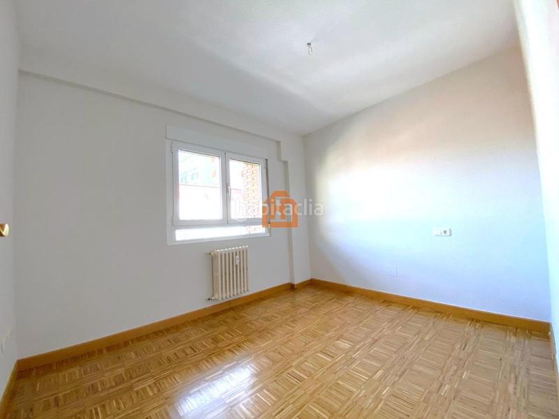 Foto 13ad6eee-49a1-45b0-a78f-2d2af81a6301. Etagenwohnung mit heizung in Centro Ciudad León