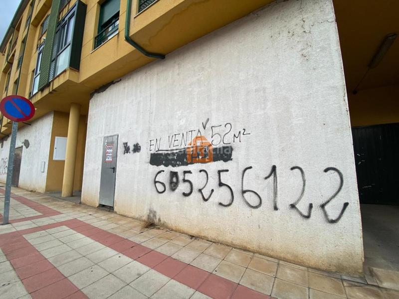 Foto 663cff4e-da0f-47e5-8122-8c9fb5a31271. Locale commerciale in Trobajo del camino