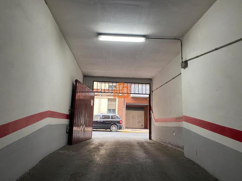 Foto ecddcc5c-535e-47b5-9ef3-8fe7301088f5. Location parking voiture dans Centro Ciudad León