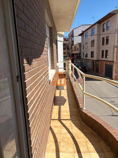 Foto ef96819d-96a0-4941-b4c1-b7446d6909ab. Casa amb calefacció aparcament a Villarejo de Órbigo