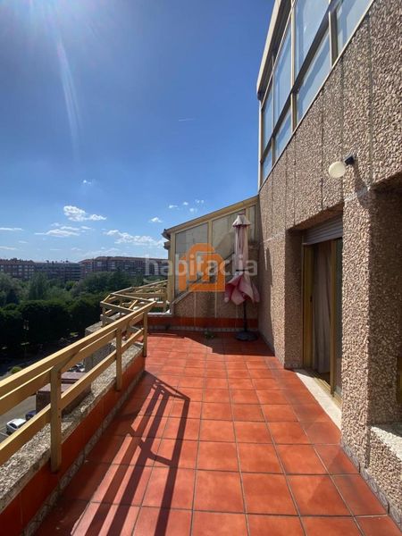 Foto 01ca6f48-e3f9-4e72-bcaa-451a894f3e0a. Àtic amb calefacció aparcament a Centro Ciudad León