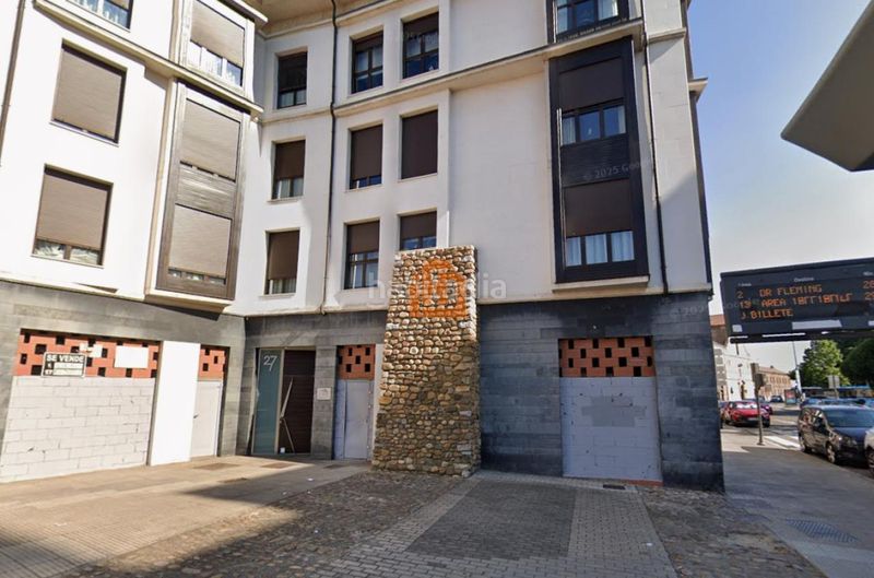 Foto a73d9135-ceec-45d8-a869-38d6b7ae2533. Local comercial a Casco Antiguo León
