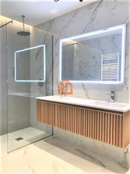 Foto 697050f9-684b-4654-9246-df6e66e6cfcf. Pis amb calefacció aparcament a Centro Ciudad León