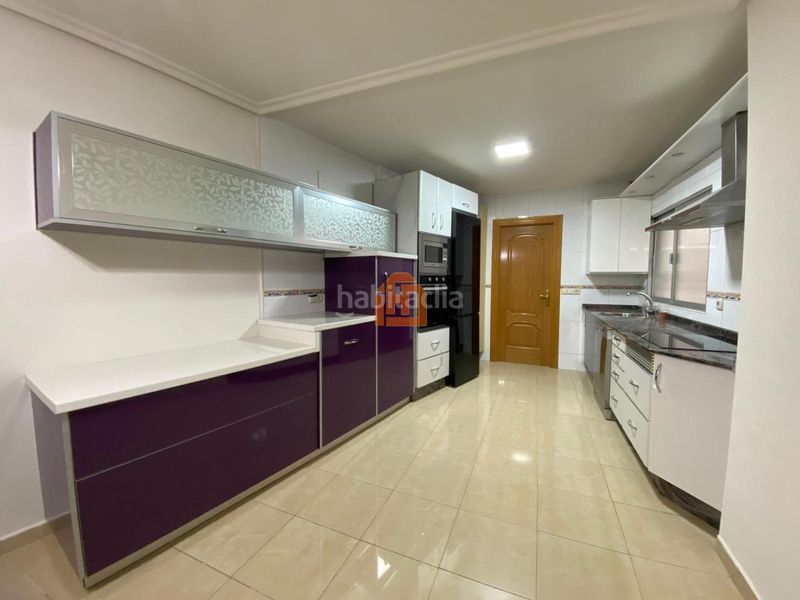 Foto ca866827-4b85-4d92-bc90-792fdc5937bd. Pis amb calefacció a Centro Ciudad León