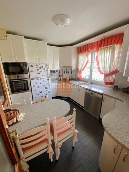 Foto 2b470267-0cbf-415d-91e1-dc785ba83fd1. Casa adossada amb calefacció aparcament piscina a Sariegos