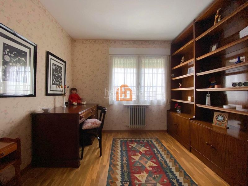 Foto bf72396e-a6f8-42a0-8485-ee6aff9e73b7. Casa adossada amb calefacció aparcament piscina a Sariegos