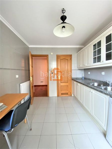 Foto 4173b460-0cd8-4416-bc3d-eaa0814b3672. Rent flat with heating parking in Centro Ciudad León