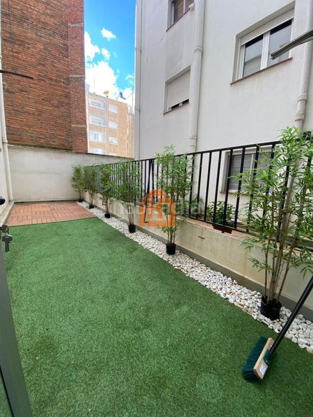 Foto 3c0e15b3-5540-4608-8546-ed52be8ede65. Apartament amb calefacció aparcament a Centro Ciudad León