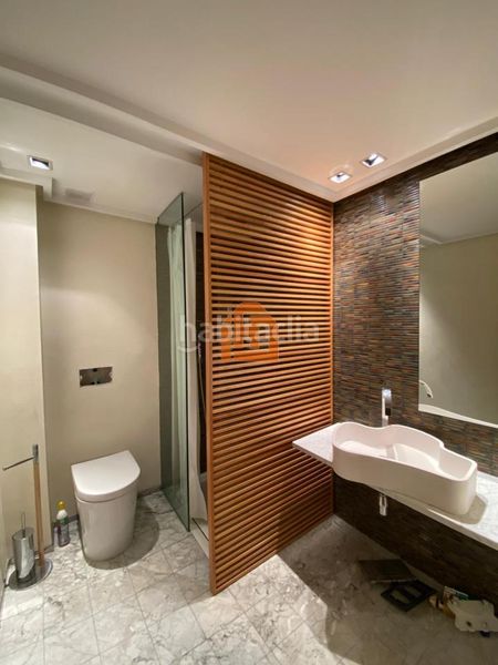 Foto baf78c02-156c-4e88-8038-d8cacc1a5086. Apartament amb calefacció aparcament a Centro Ciudad León
