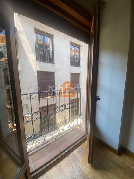 Foto 5ed9ed23-bdfd-40ab-bb1a-e1e9bf6bd9c1. Apartament amb calefacció a Casco Antiguo León
