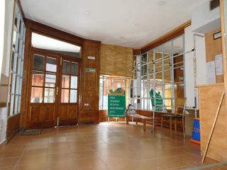 Locale commerciale in Calle Burgo Nuevo 8 24001 Leon