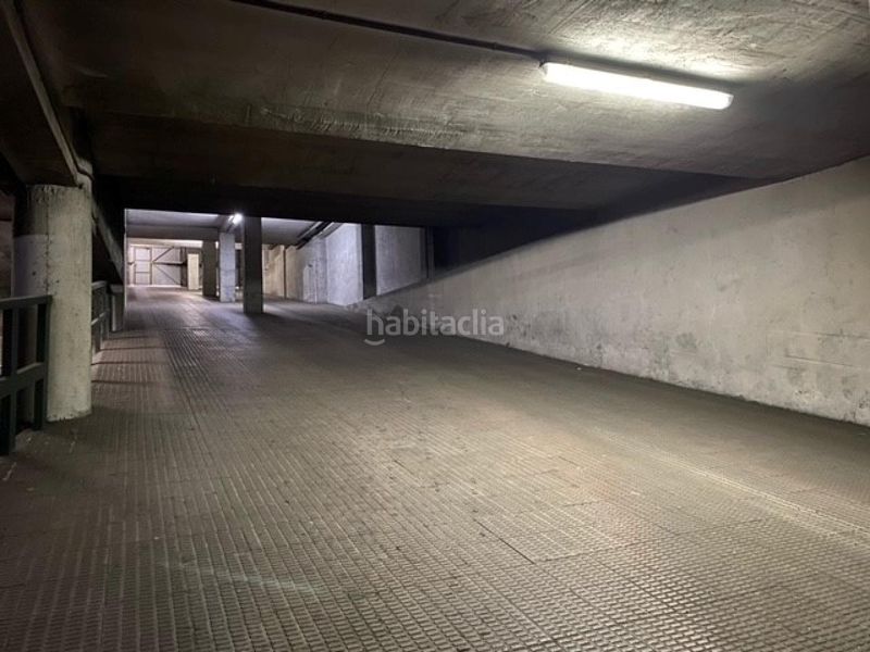 Foto 691fa3d4-4dfd-4a36-ba08-3c395b70b45f. Aparcament cotxe a Centro Ciudad León