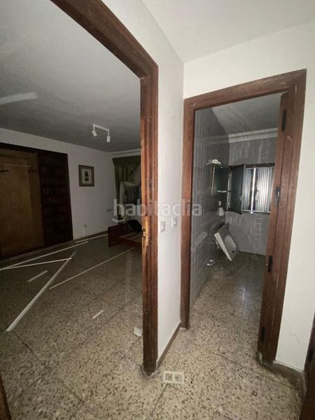 Foto 7f032fe5-db86-4ce3-a64e-40d8425fbf62. Local comercial a Robla (La)