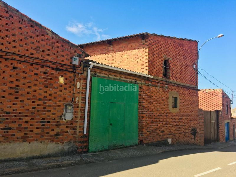 Foto 263fa3d9-f664-4a2f-b92c-ff43e78459ed. Terreny residencial a Castilfalé