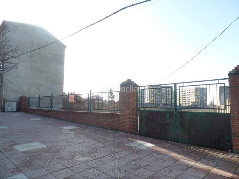 Foto c38d0010-51cb-4615-b155-6da81c26c3e1. Terreny residencial a Puente Castro León