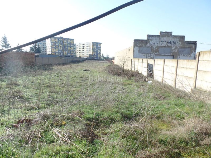 Foto e93fc0fe-104c-4f88-a78f-88674041aee4. Terreny residencial a Puente Castro León