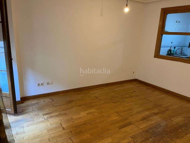 Foto e76ebaa3-e300-4b14-b751-286c9864204b. Apartament amb calefacció a Casco Antiguo León