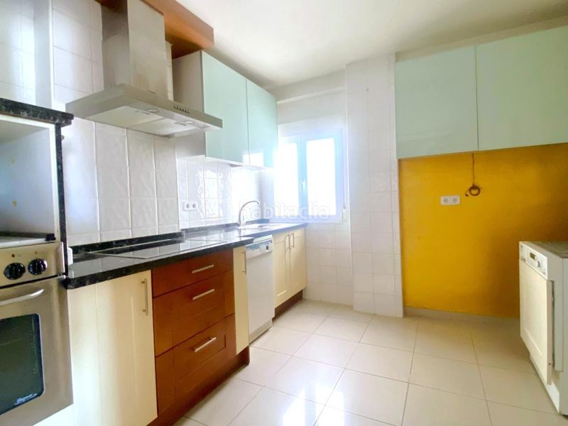 Foto 0ec02ca9-f8cb-4545-ba8c-55c317770403. Apartament amb calefacció aparcament a Centro Ciudad León