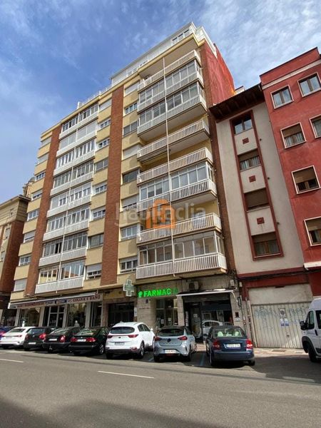 Foto 54d4a6dd-609d-48b5-b24f-a173611aa74c. Apartament amb calefacció aparcament a Centro Ciudad León