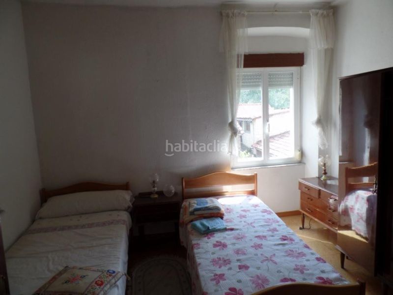 Foto c9bffadb-e021-442b-8848-8621aa02bc25. Apartment with heating in Pola de Gordón (La)
