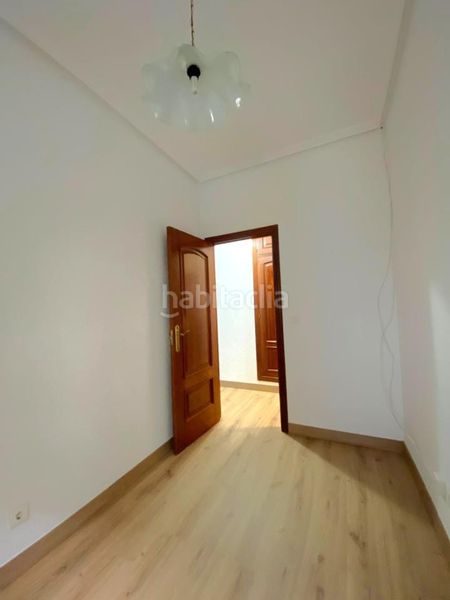 Foto 80cc474a-8892-4d3d-b3d2-e2837cc00636. Apartament amb calefacció aparcament a Centro Ciudad León