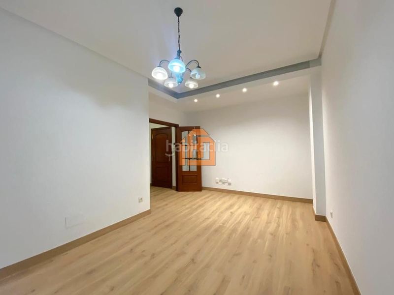 Foto 0b3b82e7-9395-467e-8854-250e12851355. Appartement avec chauffage parking dans Centro Ciudad León