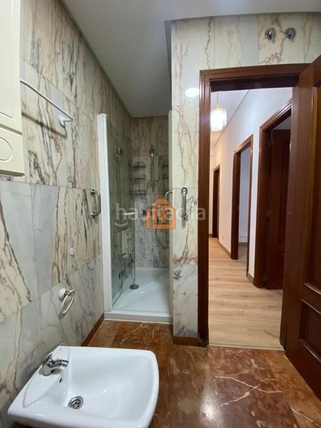 Foto f5253579-3c4c-4db6-bcd4-1918e2f3fefa. Appartement avec chauffage parking dans Centro Ciudad León