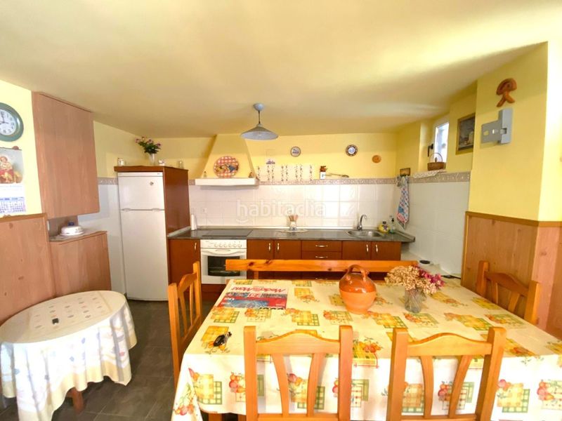 Foto 93df3230-3028-48f8-892e-e06e3eed7ce4. Casa amb calefacció aparcament a Robla (La)