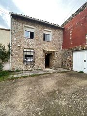 Casa  Calle canonigo isidoro. Casa en calle canonigo isidoro, 39h pola de gordon la