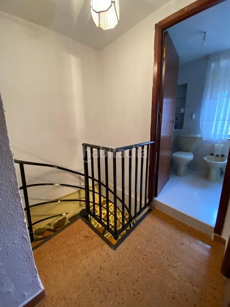 Foto fd6ccd91-2230-4f07-aea5-b0d426409885. Casa amb calefacció aparcament a Pola de Gordón (La)