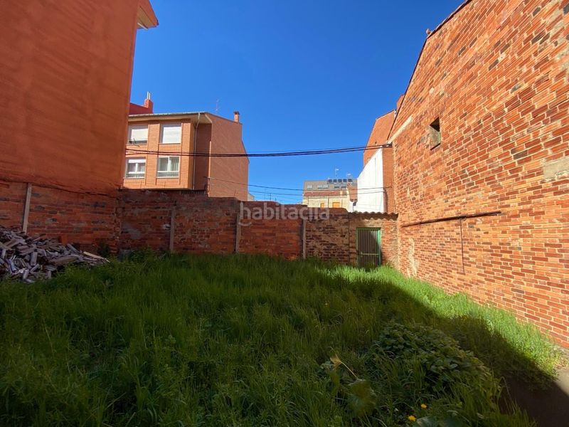 Foto f20de3dd-4362-44e7-b32e-914819190e0c. Casa amb aparcament a La Asunción - La Inmaculada León