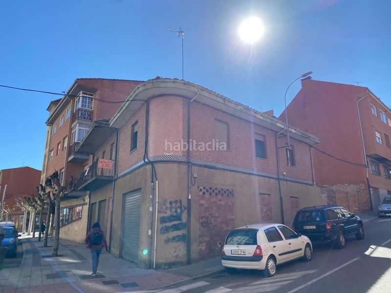 Foto f23d87a7-787d-4875-806f-9aa0f88214a4. Casa amb aparcament a La Asunción - La Inmaculada León