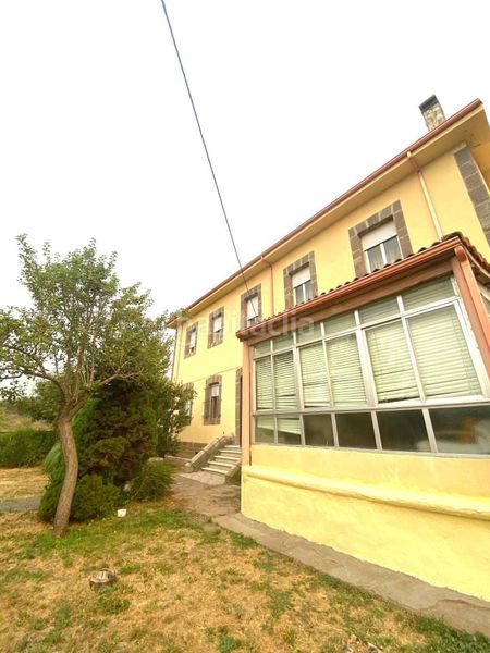 Foto 7f94a1e4-084c-48e0-a045-75f8742330bf. Casa amb calefacció aparcament a Carrocera