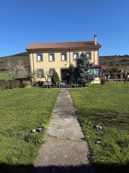 Foto c97f4323-5016-4998-93e5-71232c25202b. Casa amb calefacció aparcament a Carrocera
