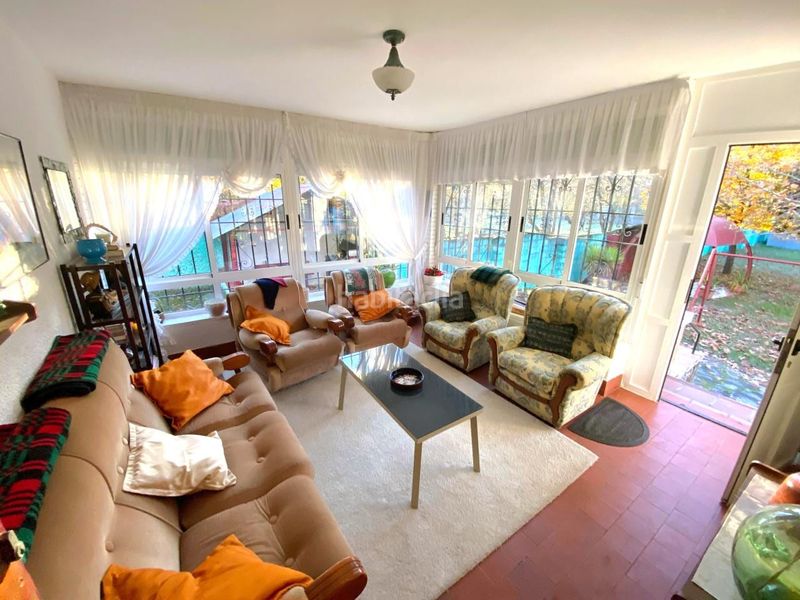 Foto a7e3dd87-f6d8-4db5-8039-f984a745804f. Casa amb aparcament a Cuadros