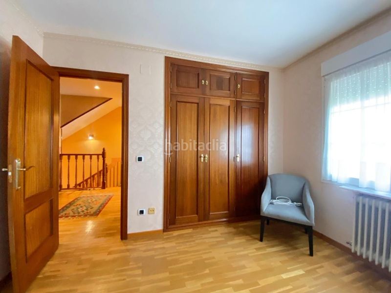 Foto c75dc630-9b1d-4ab3-b60c-cf2686e2fa19. Casa amb calefacció aparcament a Sariegos