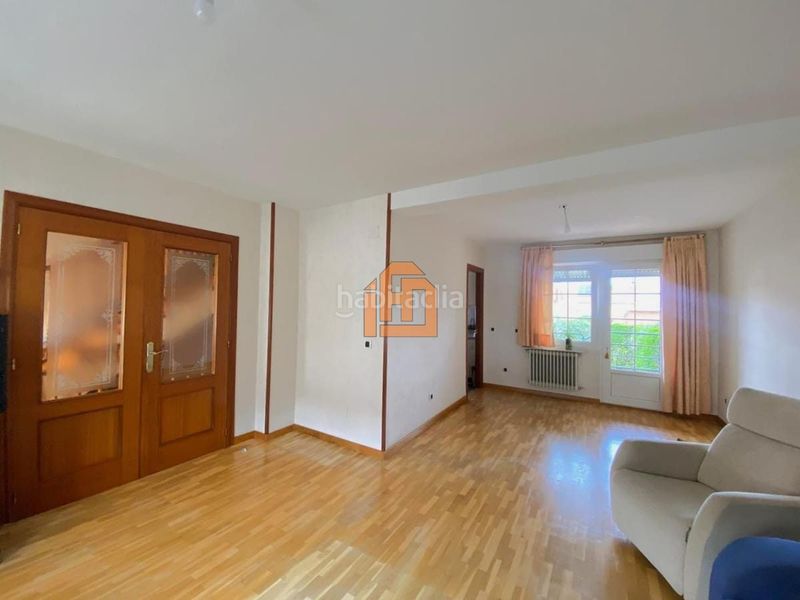 Foto 5485d177-0810-4dfd-8590-af72beee4810. Casa amb calefacció aparcament a Sariegos