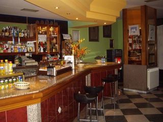 Local Comercial a Calle Maestro Uriarte 1 24008 Leon