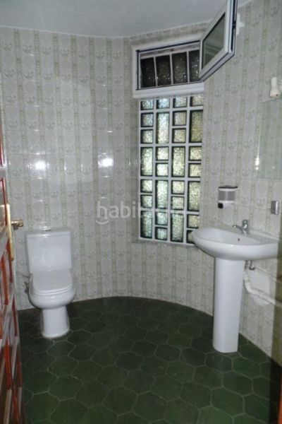 Foto 5e01f603-c221-479d-b109-d9d9cb51490e. Local comercial a Garrafe de Torío