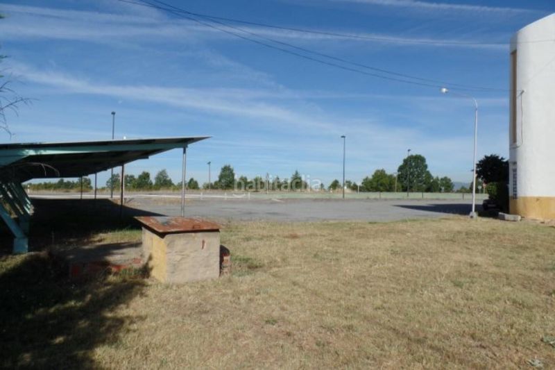 Foto 643fd158-8259-4090-a906-eacbeb9f5856. Local comercial a Garrafe de Torío