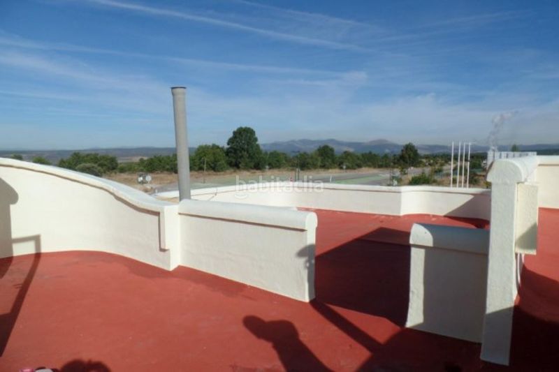 Foto 8d5d67c4-9775-42ff-9577-aa75a1b070e3. Local comercial a Garrafe de Torío