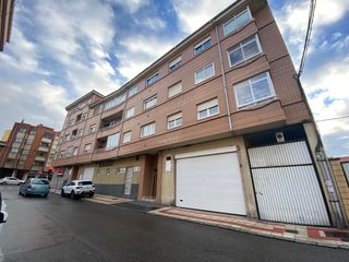 Local Comercial  Calle eduardo contreras 2 24010 trobajo del camino. Local en calle eduardo contreras 2 24010 trobajo del camino trob