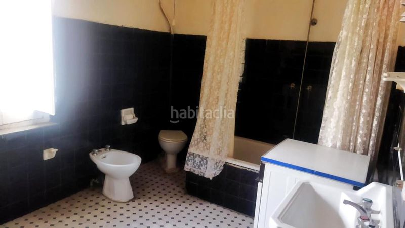 Foto a8b250f8-c623-4ad3-950f-c386d52c3b70. Edifici a Cistierna